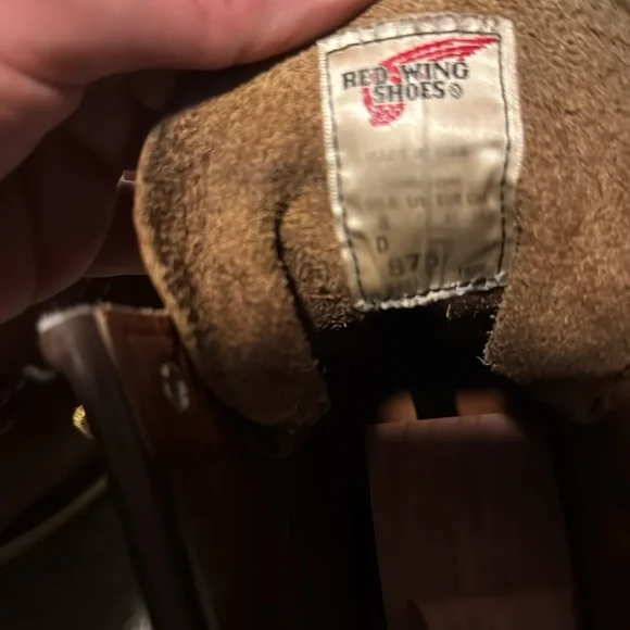 Redwing 875 Moc Toe boots - size 8 D / in great  condition. Blk laces & ylw - Picture 7 of 7